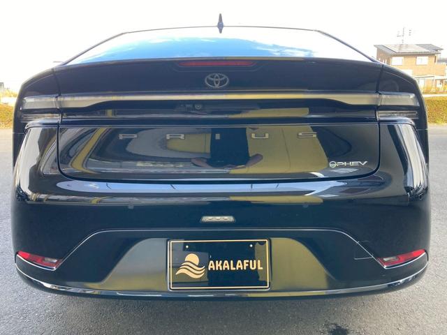 プリウス Ｚ　ＰＨＥＶ　１２．３型ディスプレイナビ　デジタルインナーミラー　トヨタチームメイト　全方位モニター　セーフティセンス　ブラインドスポットモニター　純正１９ＡＷ　パワーバックドア　寒冷地仕様　充電ケーブル（9枚目）