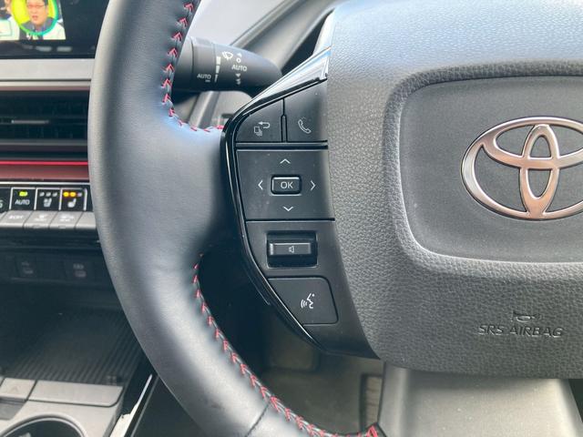 プリウス Ｚ　ＰＨＥＶ　１２．３型ディスプレイナビ　デジタルインナーミラー　トヨタチームメイト　全方位モニター　セーフティセンス　ブラインドスポットモニター　純正１９ＡＷ　パワーバックドア　寒冷地仕様　充電ケーブル（23枚目）