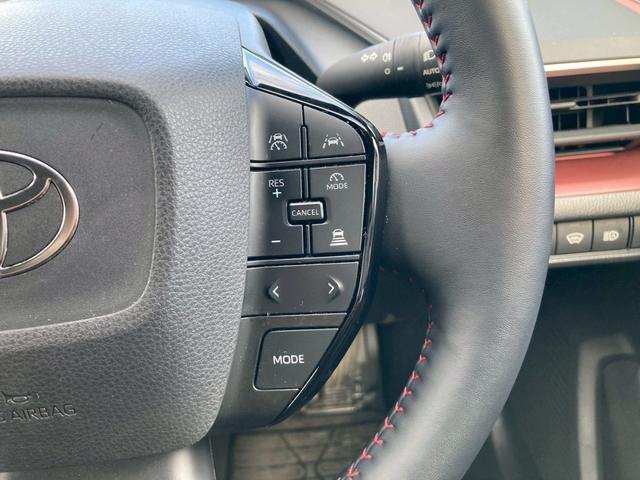 プリウス Ｚ　ＰＨＥＶ　１２．３型ディスプレイナビ　デジタルインナーミラー　トヨタチームメイト　全方位モニター　セーフティセンス　ブラインドスポットモニター　純正１９ＡＷ　パワーバックドア　寒冷地仕様　充電ケーブル（24枚目）