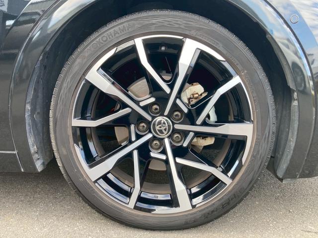 プリウス Ｚ　ＰＨＥＶ　１２．３型ディスプレイナビ　デジタルインナーミラー　トヨタチームメイト　全方位モニター　セーフティセンス　ブラインドスポットモニター　純正１９ＡＷ　パワーバックドア　寒冷地仕様　充電ケーブル（58枚目）