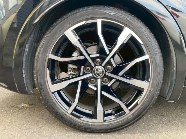 プリウス Ｚ　ＰＨＥＶ　１２．３型ディスプレイナビ　デジタルインナーミラー　トヨタチームメイト　全方位モニター　セーフティセンス　ブラインドスポットモニター　純正１９ＡＷ　パワーバックドア　寒冷地仕様　充電ケーブル（59枚目）