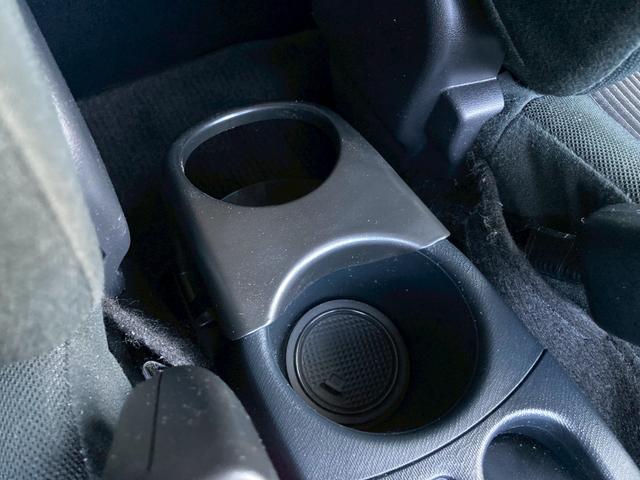 アクア Ｓスタイルブラック　純正ナビ　バックモニター　ＬＥＤヘッドランプパッケージ　セーフティセンス　車検Ｒ７．６月　インテリジェンスクリアランスソナー　地デジＴＶ　プッシュスタート　スマートキー　オートエアコン　オートライト（36枚目）