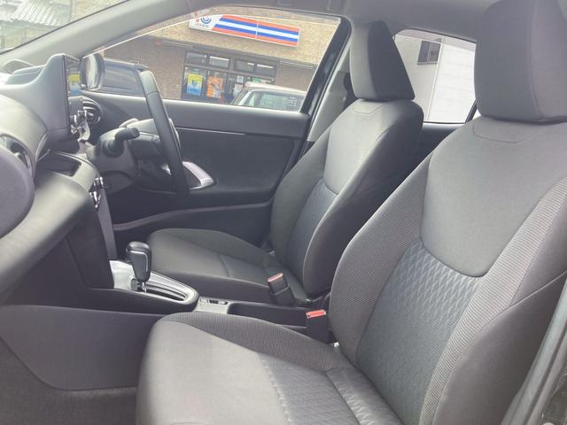 ヤリスクロス ハイブリッドG 純正ディスプレイオーディオ(ナビ機能有) モデリスタエアロ(F・S・R) パノラミックビューモニター セーフティセンス パーキングサポートブレーキ プッシュスタート AC100V 純正AW 禁煙車(12枚目)