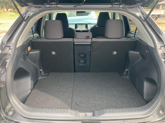 ヤリスクロス ハイブリッドG 純正ディスプレイオーディオ(ナビ機能有) モデリスタエアロ(F・S・R) パノラミックビューモニター セーフティセンス パーキングサポートブレーキ プッシュスタート AC100V 純正AW 禁煙車(14枚目)