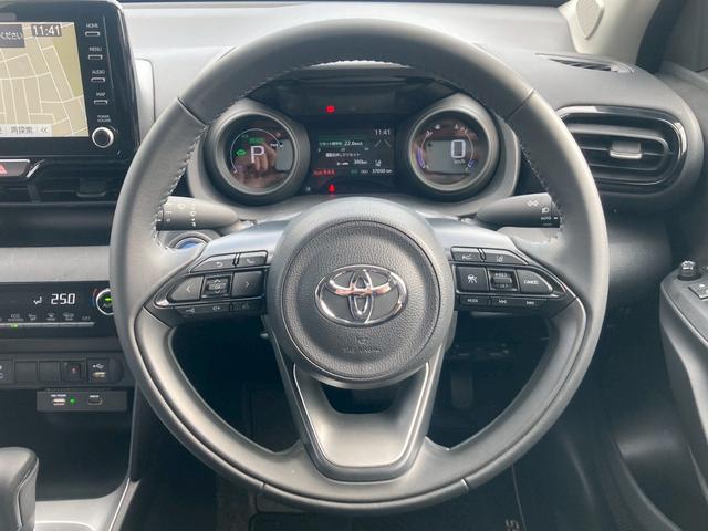 ヤリスクロス ハイブリッドG 純正ディスプレイオーディオ(ナビ機能有) モデリスタエアロ(F・S・R) パノラミックビューモニター セーフティセンス パーキングサポートブレーキ プッシュスタート AC100V 純正AW 禁煙車(17枚目)