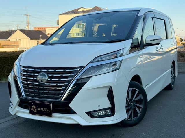 セレナ ハイウェイスターV 純正10インチナビ セーフティパックA 純正フリップダウンモニター リアオートエアコン プロパイロット ハンズフリー両側パワースライドドア クルーズコントロール 地デジTV 純正16AW DVD再生(2枚目)