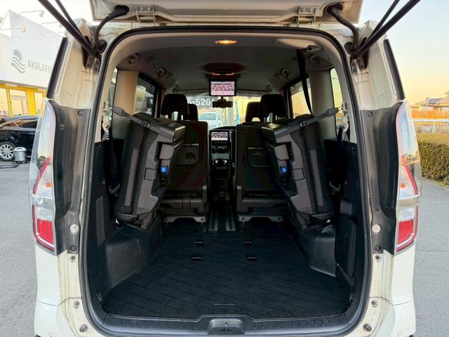 セレナ ハイウェイスターV 純正10インチナビ セーフティパックA 純正フリップダウンモニター リアオートエアコン プロパイロット ハンズフリー両側パワースライドドア クルーズコントロール 地デジTV 純正16AW DVD再生(14枚目)