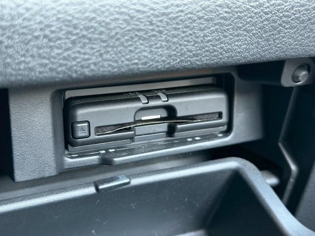 セレナ ハイウェイスターV 純正10インチナビ セーフティパックA 純正フリップダウンモニター リアオートエアコン プロパイロット ハンズフリー両側パワースライドドア クルーズコントロール 地デジTV 純正16AW DVD再生(34枚目)