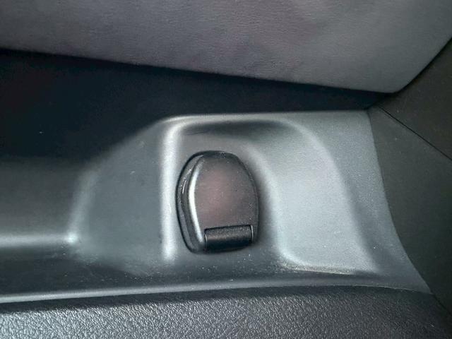 セレナ ハイウェイスターV 純正10インチナビ セーフティパックA 純正フリップダウンモニター リアオートエアコン プロパイロット ハンズフリー両側パワースライドドア クルーズコントロール 地デジTV 純正16AW DVD再生(37枚目)