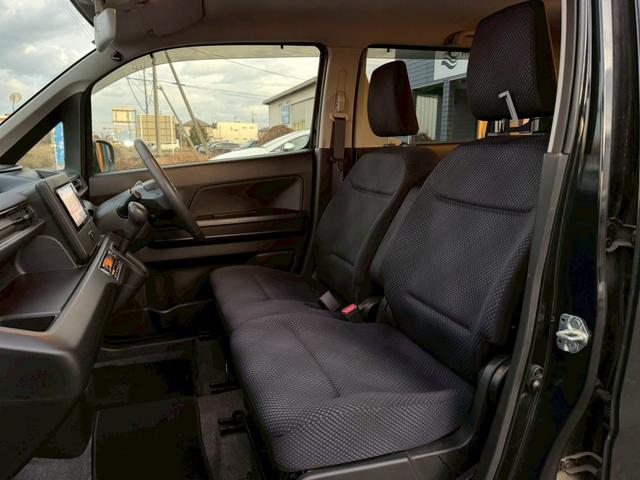 ワゴンR ハイブリッドFZ ナビ バックモニター TV LEDヘッドランプ 純正14AW シートヒーター オートエアコン オートライト プッシュスタート シートリフター 革巻きステアリング チルトステアリング 禁煙車 DVD再生(12枚目)