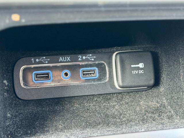 ジープ・グランドチェロキー リミテッド　純正ナビ　レザーシート　シートヒーター　バックモニター　アダプティブクルーズコントロール　アドバンストブレーキアシスト　パワーバックドア　ステアリングヒーター　ＴＶ　電動チルト　ルーフレール　禁煙車（28枚目）