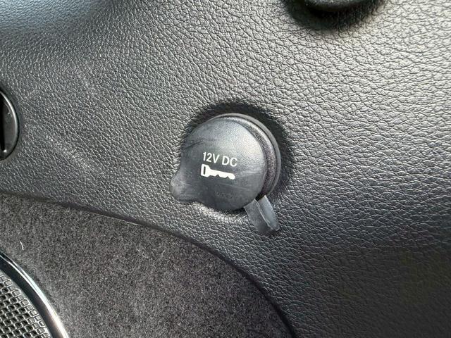 ジープ・グランドチェロキー リミテッド　純正ナビ　レザーシート　シートヒーター　バックモニター　アダプティブクルーズコントロール　アドバンストブレーキアシスト　パワーバックドア　ステアリングヒーター　ＴＶ　電動チルト　ルーフレール　禁煙車（48枚目）