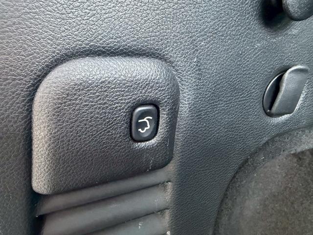 ジープ・グランドチェロキー リミテッド　純正ナビ　レザーシート　シートヒーター　バックモニター　アダプティブクルーズコントロール　アドバンストブレーキアシスト　パワーバックドア　ステアリングヒーター　ＴＶ　電動チルト　ルーフレール　禁煙車（49枚目）