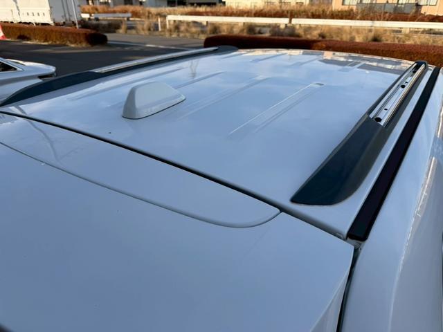 ジープ・グランドチェロキー リミテッド　純正ナビ　レザーシート　シートヒーター　バックモニター　アダプティブクルーズコントロール　アドバンストブレーキアシスト　パワーバックドア　ステアリングヒーター　ＴＶ　電動チルト　ルーフレール　禁煙車（63枚目）