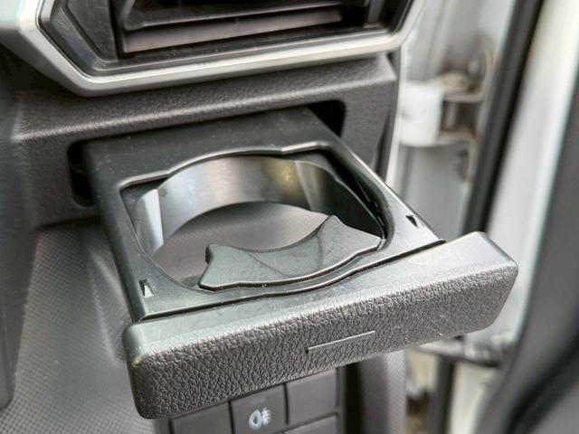 ライズ Ｚ　モデリスタエアロ（Ｆ・Ｓ・Ｒ）純正９インチナビ　全方位モニター　ブラインドスポットモニター　アダプティブクルーズコントロール　ＬＥＤヘッドランプ（シーケンシャル）　純正１７ＡＷ　シートヒーター　禁煙車（41枚目）