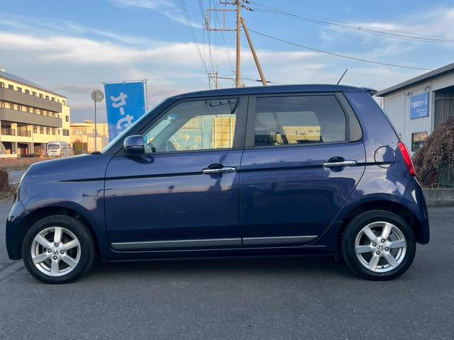 N-ONE プレミアム・Lパッケージ 純正ディスプレイオーディオ (スマートフォン連携) HIDヘッドランプ スマートキー SRSエアバック ドライブレコーダー オートエアコン 純正14AW アイドリングストップシステム 革巻きステア(5枚目)