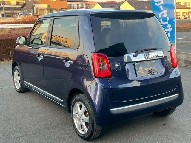 N-ONE プレミアム・Lパッケージ 純正ディスプレイオーディオ (スマートフォン連携) HIDヘッドランプ スマートキー SRSエアバック ドライブレコーダー オートエアコン 純正14AW アイドリングストップシステム 革巻きステア(8枚目)