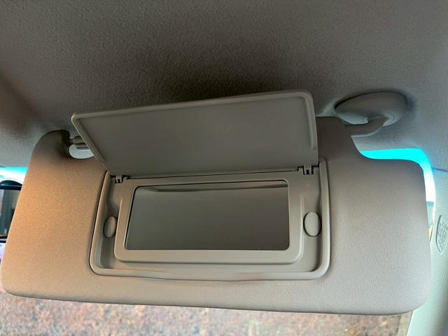 N-ONE プレミアム・Lパッケージ 純正ディスプレイオーディオ (スマートフォン連携) HIDヘッドランプ スマートキー SRSエアバック ドライブレコーダー オートエアコン 純正14AW アイドリングストップシステム 革巻きステア(35枚目)