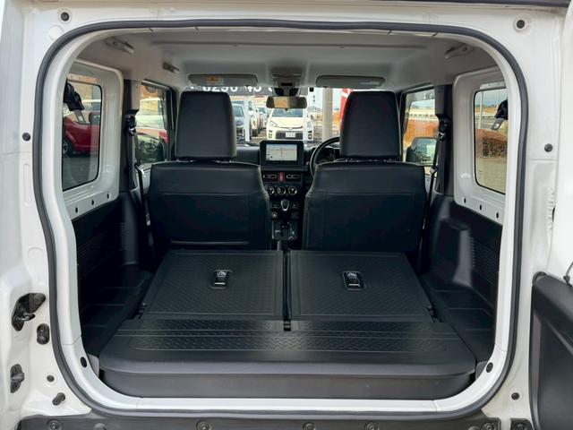 ジムニーシエラ ＪＣ　ナビ　バックモニター　ＴＶ　シートヒーター　背面タイヤ　セーフティサポート　クルーズコントロール　ＬＥＤヘッドランプ　オートライト　純正１５ＡＷ　プッシュスタート　純正シートカバー　禁煙車　バイザー（13枚目）