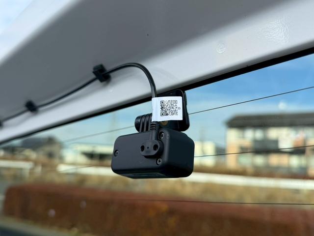 ジムニーシエラ ＪＣ　ナビ　バックモニター　ＴＶ　シートヒーター　背面タイヤ　セーフティサポート　クルーズコントロール　ＬＥＤヘッドランプ　オートライト　純正１５ＡＷ　プッシュスタート　純正シートカバー　禁煙車　バイザー（40枚目）