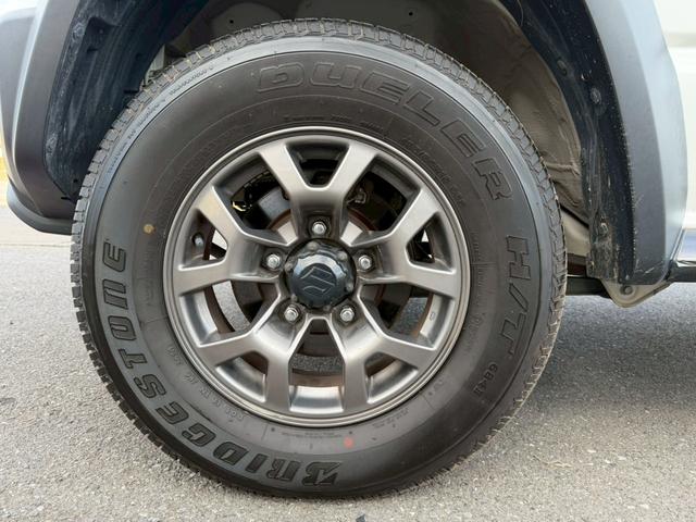 ジムニーシエラ ＪＣ　ナビ　バックモニター　ＴＶ　シートヒーター　背面タイヤ　セーフティサポート　クルーズコントロール　ＬＥＤヘッドランプ　オートライト　純正１５ＡＷ　プッシュスタート　純正シートカバー　禁煙車　バイザー（53枚目）