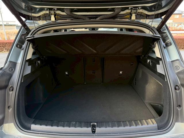 ＭＩＮＩ カントリーマンＤ　クラシック・トリム　純正ナビ　Ｍパッケージ（ｈａｒｍａｋａｒｄｏｎスピーカー／アクティブシート／メモリー付きパワーシート／インテリアカメラ／プライバシーガラス）　ブラインドスポットモニター　ルーフレール　純正１８ＡＷ（14枚目）