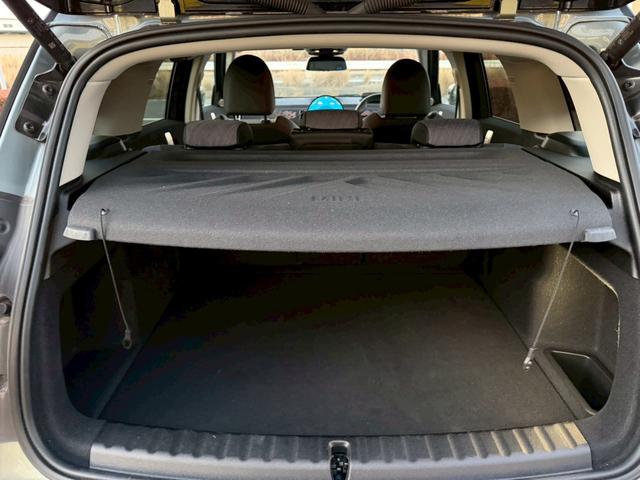 ＭＩＮＩ カントリーマンＤ　クラシック・トリム　純正ナビ　Ｍパッケージ（ｈａｒｍａｋａｒｄｏｎスピーカー／アクティブシート／メモリー付きパワーシート／インテリアカメラ／プライバシーガラス）　ブラインドスポットモニター　ルーフレール　純正１８ＡＷ（15枚目）