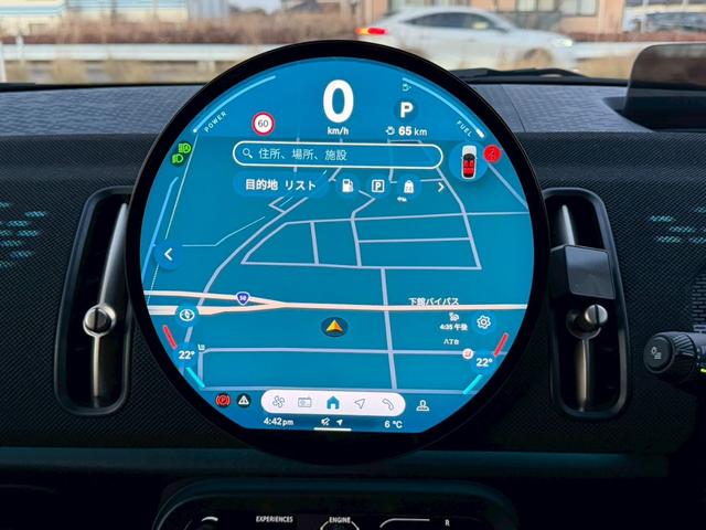 ＭＩＮＩ カントリーマンＤ　クラシック・トリム　純正ナビ　Ｍパッケージ（ｈａｒｍａｋａｒｄｏｎスピーカー／アクティブシート／メモリー付きパワーシート／インテリアカメラ／プライバシーガラス）　ブラインドスポットモニター　ルーフレール　純正１８ＡＷ（19枚目）