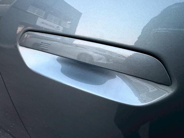 ＭＩＮＩ カントリーマンＤ　クラシック・トリム　純正ナビ　Ｍパッケージ（ｈａｒｍａｋａｒｄｏｎスピーカー／アクティブシート／メモリー付きパワーシート／インテリアカメラ／プライバシーガラス）　ブラインドスポットモニター　ルーフレール　純正１８ＡＷ（50枚目）