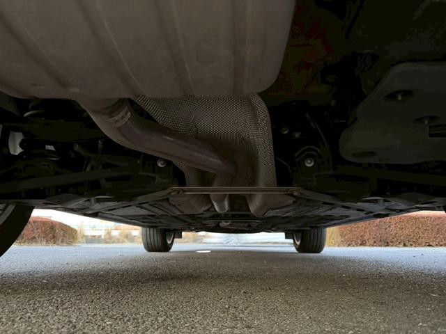 ＭＩＮＩ カントリーマンＤ　クラシック・トリム　純正ナビ　Ｍパッケージ（ｈａｒｍａｋａｒｄｏｎスピーカー／アクティブシート／メモリー付きパワーシート／インテリアカメラ／プライバシーガラス）　ブラインドスポットモニター　ルーフレール　純正１８ＡＷ（60枚目）