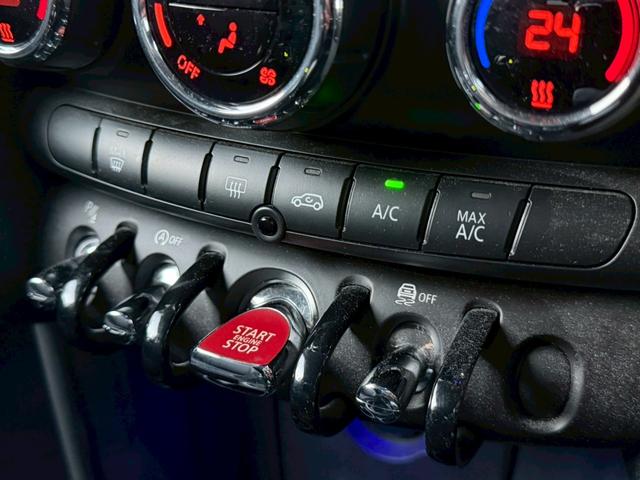 ＭＩＮＩ クーパーＤ　メーカーナビ　ＬＥＤライトパッケージ　パーキングアシストパッケージ　ペッパーパッケージ　バックモニター　ＥＴＣ　純正ＡＷ　ツートンルーフ　革巻きステアリングホイール　Ｂｌｕｅｔｏｏｔｈ　ドラレコ　禁煙（25枚目）