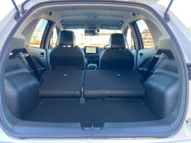 オーラ Ｇ　レザーエディション　純正９インチワイドディスプレイナビ　ＢＯＳＥサウンド　プロパイロット　レザーシート　ワイヤレス充電器　寒冷地仕様　地デジＴＶ　インテリジェントアラウンドビューモニター　デジタルインナーミラー　禁煙車（15枚目）