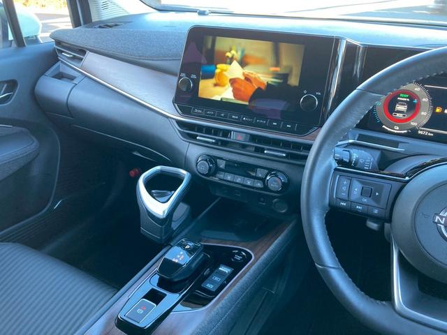 オーラ Ｇ　レザーエディション　純正９インチワイドディスプレイナビ　ＢＯＳＥサウンド　プロパイロット　レザーシート　ワイヤレス充電器　寒冷地仕様　地デジＴＶ　インテリジェントアラウンドビューモニター　デジタルインナーミラー　禁煙車（27枚目）