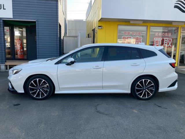 レヴォーグ ＳＴＩスポーツ　ＥＸ　純正１１．６インチナビ　ＳＴＩフロントリップ　リアエアロ　アイサイトコア／Ｘテクノロジー　黒赤レザーシート　バックモニター　ドライブモードセレクト　地デジＴＶ　パドルシフト　シートヒーター（前後）禁煙（6枚目）