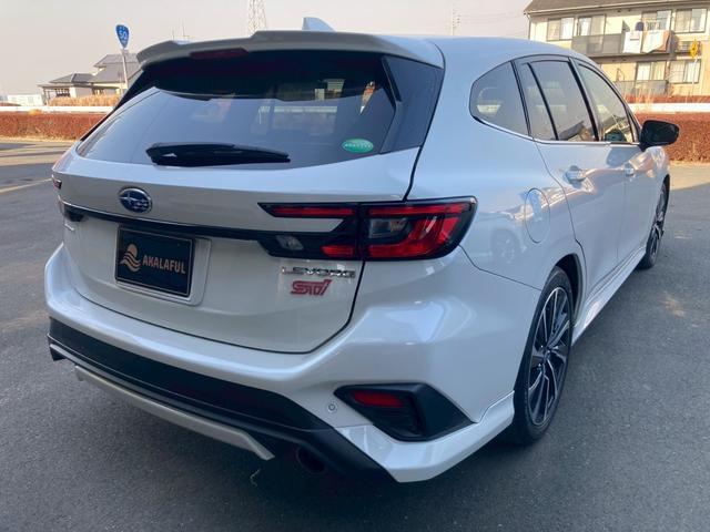 レヴォーグ ＳＴＩスポーツ　ＥＸ　純正１１．６インチナビ　ＳＴＩフロントリップ　リアエアロ　アイサイトコア／Ｘテクノロジー　黒赤レザーシート　バックモニター　ドライブモードセレクト　地デジＴＶ　パドルシフト　シートヒーター（前後）禁煙（7枚目）