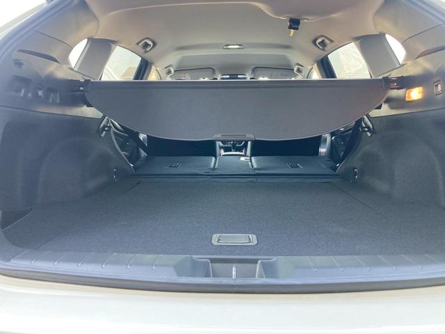 レヴォーグ ＳＴＩスポーツ　ＥＸ　純正１１．６インチナビ　ＳＴＩフロントリップ　リアエアロ　アイサイトコア／Ｘテクノロジー　黒赤レザーシート　バックモニター　ドライブモードセレクト　地デジＴＶ　パドルシフト　シートヒーター（前後）禁煙（15枚目）