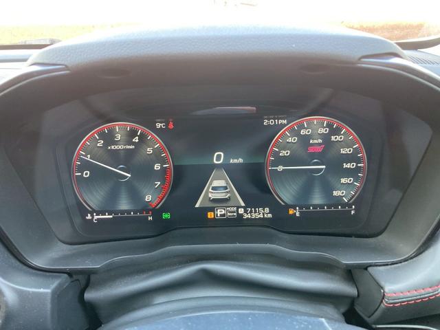 レヴォーグ ＳＴＩスポーツ　ＥＸ　純正１１．６インチナビ　ＳＴＩフロントリップ　リアエアロ　アイサイトコア／Ｘテクノロジー　黒赤レザーシート　バックモニター　ドライブモードセレクト　地デジＴＶ　パドルシフト　シートヒーター（前後）禁煙（18枚目）