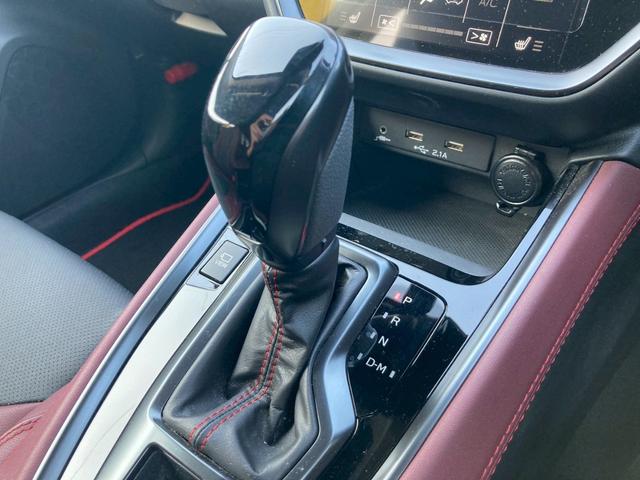 レヴォーグ ＳＴＩスポーツ　ＥＸ　純正１１．６インチナビ　ＳＴＩフロントリップ　リアエアロ　アイサイトコア／Ｘテクノロジー　黒赤レザーシート　バックモニター　ドライブモードセレクト　地デジＴＶ　パドルシフト　シートヒーター（前後）禁煙（30枚目）