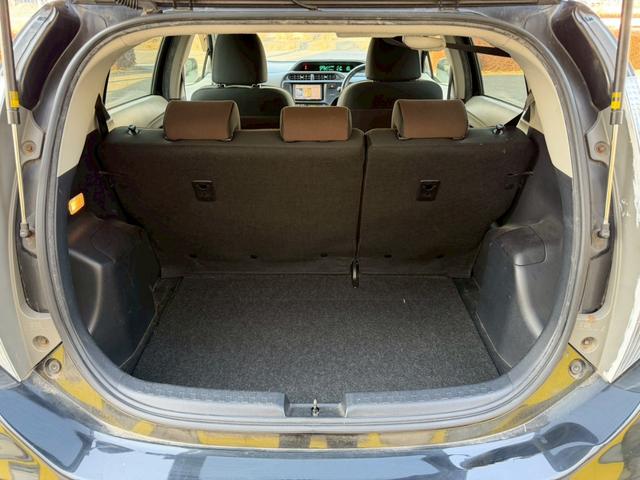 アクア Ｇ　モデリスタエアロ　ナビ　バックモニター　地デジＴＶ　スマートエントリーパッケージ　シートヒーター　ナノイー　ステアリングスイッチ　オートエアコン　ＩＳＯＦＩＸ　禁煙車　車検整備実施　デジタルメーター（14枚目）