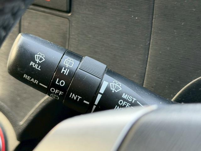 アクア Ｇ　モデリスタエアロ　ナビ　バックモニター　地デジＴＶ　スマートエントリーパッケージ　シートヒーター　ナノイー　ステアリングスイッチ　オートエアコン　ＩＳＯＦＩＸ　禁煙車　車検整備実施　デジタルメーター（31枚目）