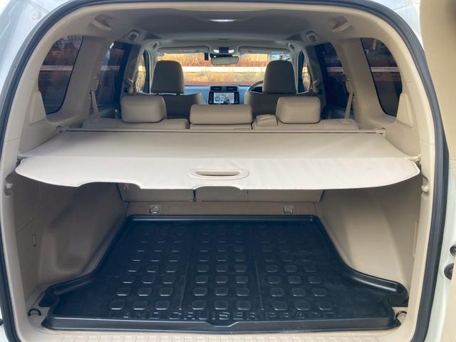 ランドクルーザープラド ＴＸ　Ｌパッケージ　モデリスタエアロ　純正９インチディスプレイナビ　サンルーフ　ベージュレザーシート　全方位モニター　ブラックルーフレール　ＴＲＤマフラー　ＲＡＹＳ１８ＡＷ　セーフティセンス　ＬＥＤヘッドランプ　禁煙車（15枚目）