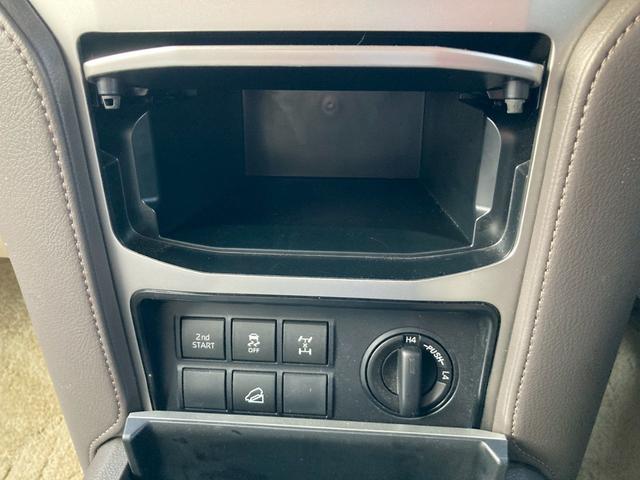 ランドクルーザープラド ＴＸ　Ｌパッケージ　モデリスタエアロ　純正９インチディスプレイナビ　サンルーフ　ベージュレザーシート　全方位モニター　ブラックルーフレール　ＴＲＤマフラー　ＲＡＹＳ１８ＡＷ　セーフティセンス　ＬＥＤヘッドランプ　禁煙車（31枚目）