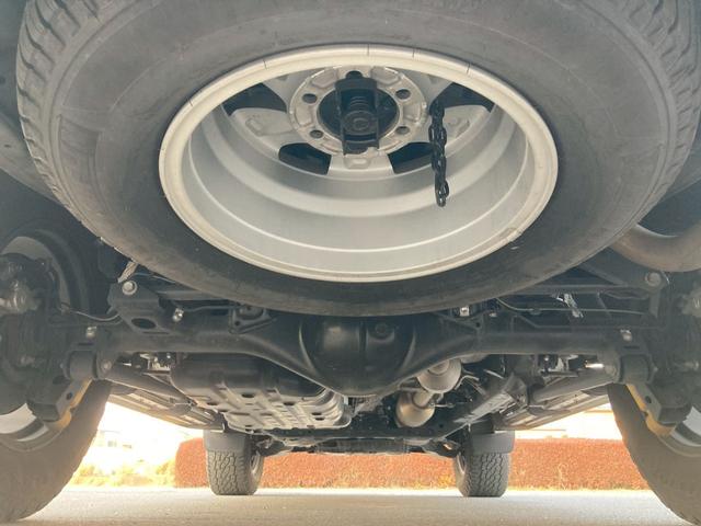 ランドクルーザープラド ＴＸ　Ｌパッケージ　モデリスタエアロ　純正９インチディスプレイナビ　サンルーフ　ベージュレザーシート　全方位モニター　ブラックルーフレール　ＴＲＤマフラー　ＲＡＹＳ１８ＡＷ　セーフティセンス　ＬＥＤヘッドランプ　禁煙車（64枚目）