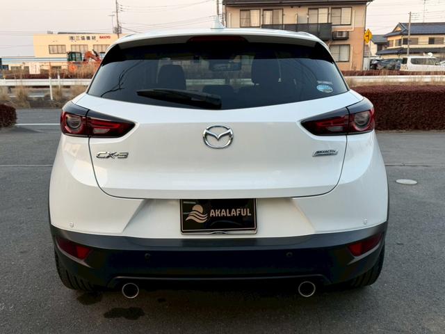 ＣＸ－３ ２０Ｓ　エクスクルーシブモッズ　純正ナビ　バックモニター　レザーシート　ＣＤ／ＤＶＤ／地デジＴＶ　アドバンストスマートシティブレーキ　レーダークルーズコントロール　ブラインドスポットモニター　アダプティブＬＥＤヘッドランプ　ＨＵＤ（9枚目）