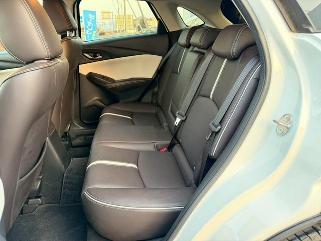 ＣＸ－３ ２０Ｓ　エクスクルーシブモッズ　純正ナビ　バックモニター　レザーシート　ＣＤ／ＤＶＤ／地デジＴＶ　アドバンストスマートシティブレーキ　レーダークルーズコントロール　ブラインドスポットモニター　アダプティブＬＥＤヘッドランプ　ＨＵＤ（13枚目）