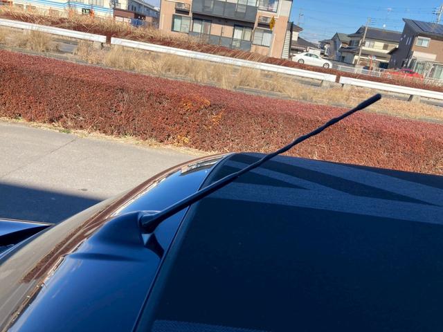 ＭＩＮＩ ジョンクーパーワークス　コンバーチブル　ＪＣＷトリム　メーカーナビ　ジョンクーパーワークストリム（グレーアクセント入黒レザーシート／アダプティブサスペンション／ピアノブラックエクステリア）　ユニオンジャック柄ソフトマップ　クルコン　バックモニター　禁煙車（55枚目）