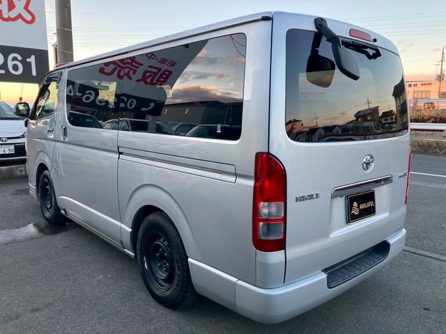 ハイエースバン ロングスーパーＧＬ　フロントリップ　ナビ　ＴＶ　バックモニター　ＡＣ１００Ｖ電源　寒冷地仕様　オートライト　ランプ付きスライドドアステップ　ＳＲＳエアバック　リアクーラー　リアヒーター　イモビライザー　パワーウィンドウ（8枚目）