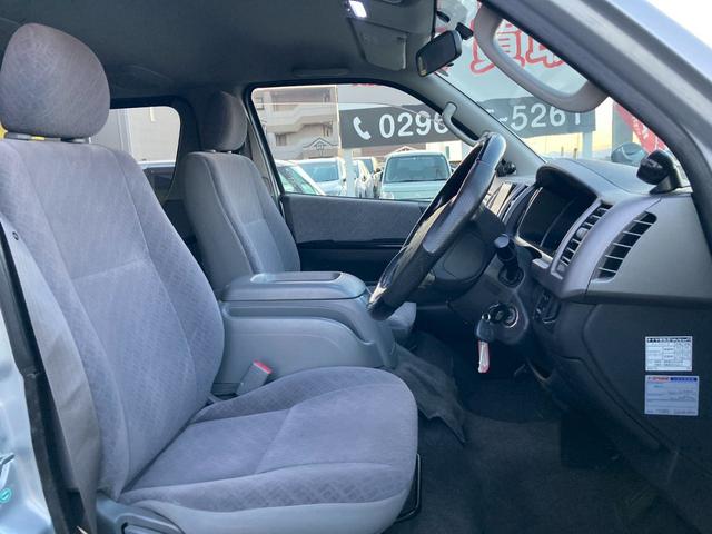 ハイエースバン ロングスーパーＧＬ　フロントリップ　ナビ　ＴＶ　バックモニター　ＡＣ１００Ｖ電源　寒冷地仕様　オートライト　ランプ付きスライドドアステップ　ＳＲＳエアバック　リアクーラー　リアヒーター　イモビライザー　パワーウィンドウ（10枚目）