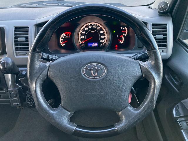 ハイエースバン ロングスーパーＧＬ　フロントリップ　ナビ　ＴＶ　バックモニター　ＡＣ１００Ｖ電源　寒冷地仕様　オートライト　ランプ付きスライドドアステップ　ＳＲＳエアバック　リアクーラー　リアヒーター　イモビライザー　パワーウィンドウ（16枚目）