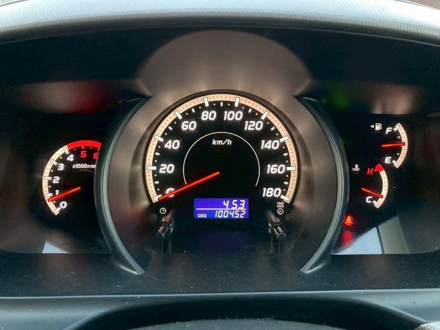 ハイエースバン ロングスーパーＧＬ　フロントリップ　ナビ　ＴＶ　バックモニター　ＡＣ１００Ｖ電源　寒冷地仕様　オートライト　ランプ付きスライドドアステップ　ＳＲＳエアバック　リアクーラー　リアヒーター　イモビライザー　パワーウィンドウ（17枚目）